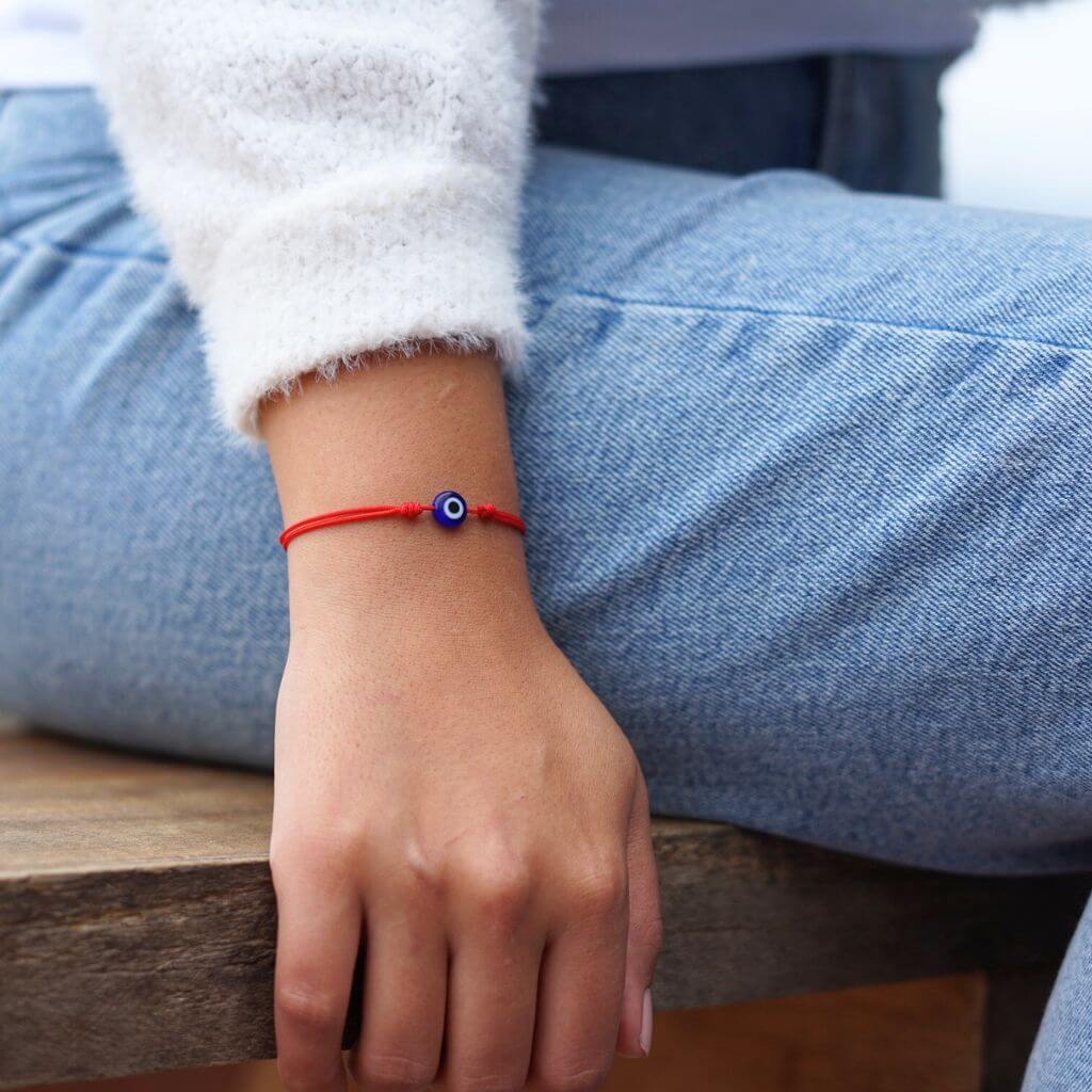 EYE RED STRING BRACELETS-Luck Strings