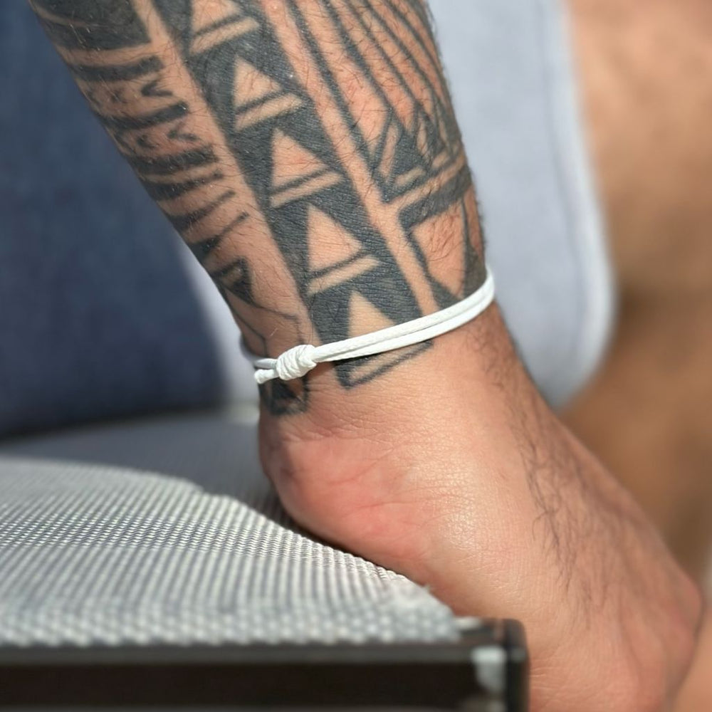 waterproof-waxed-nylon-cord-bracelet-white-2mm