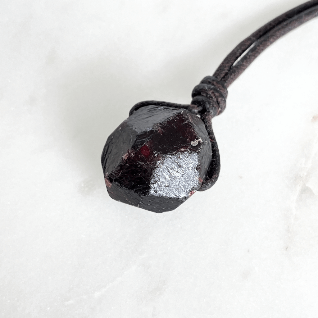 Raw Garnet OOAK Gemstone Pendant Necklace - Earthy Elegance by Luck Strings.