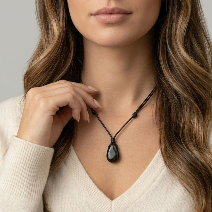 Jet Stone Necklace - Timeless Elegance