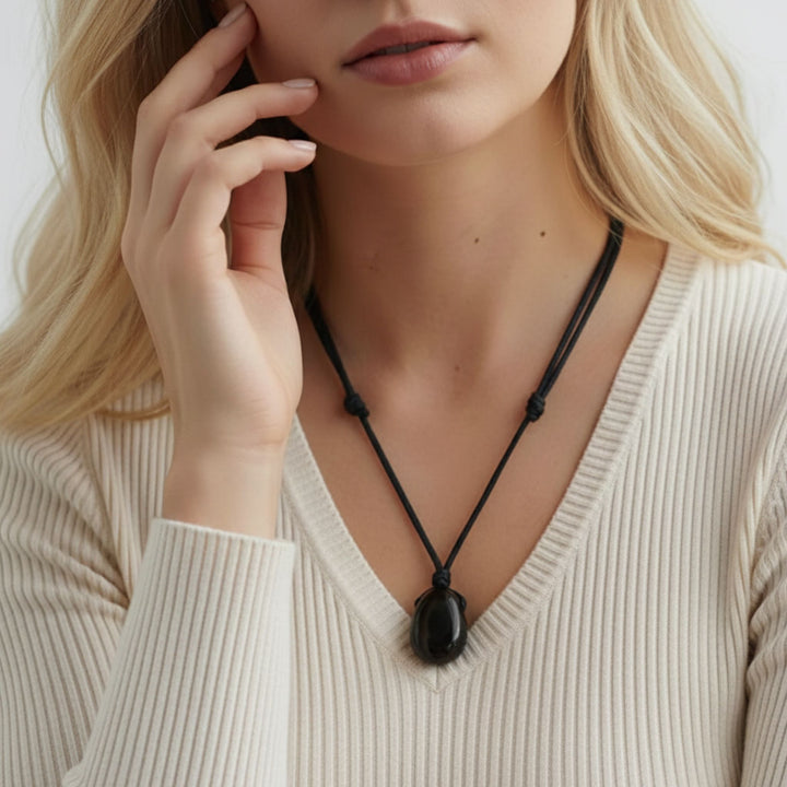 Jet Stone Necklace - Timeless Elegance