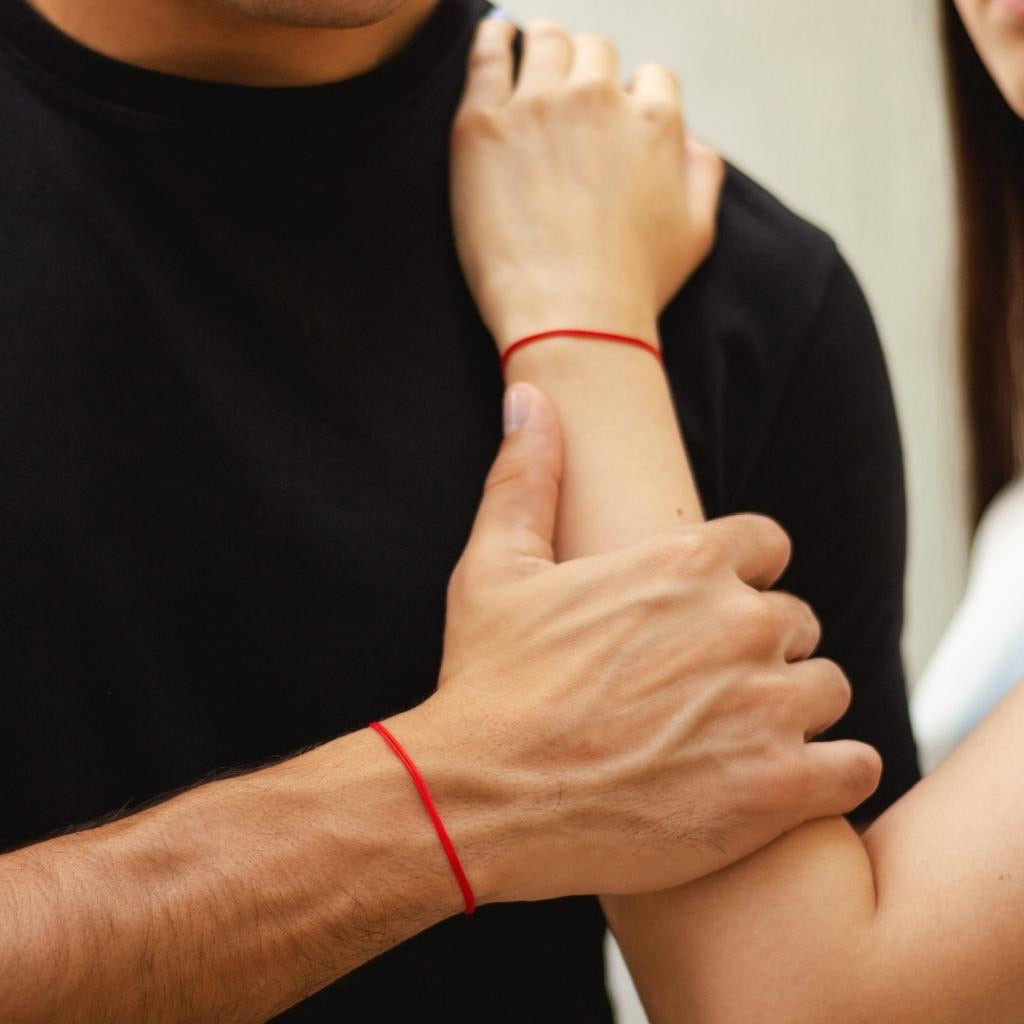 RED STRING BRACELET-Luck Strings