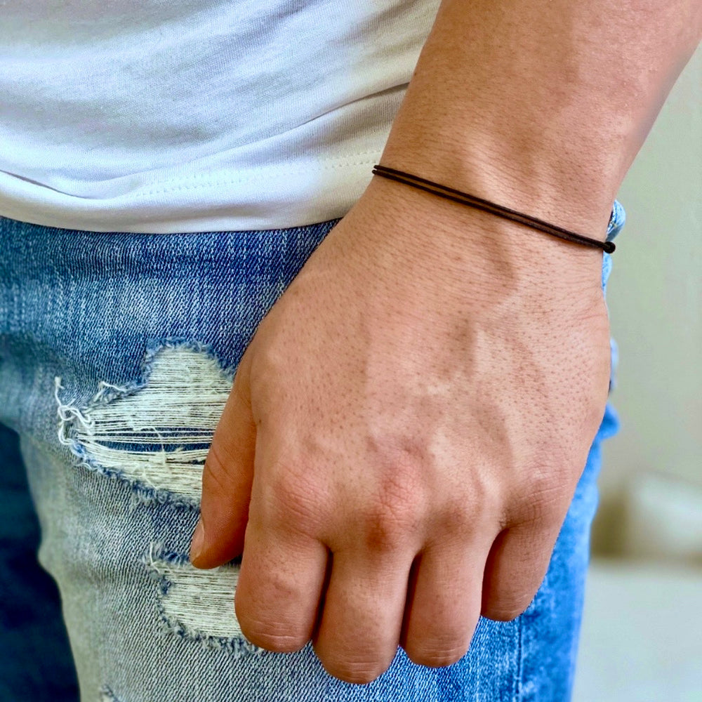 BLACK ADJUSTABLE CORD BRACELET-Luck Strings